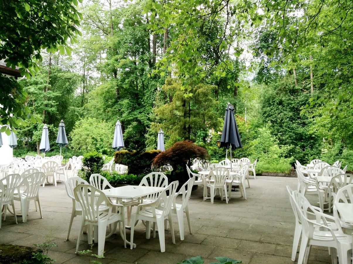 Hotel Gruenes Tuerl Bad Schallerbach Bagian luar foto